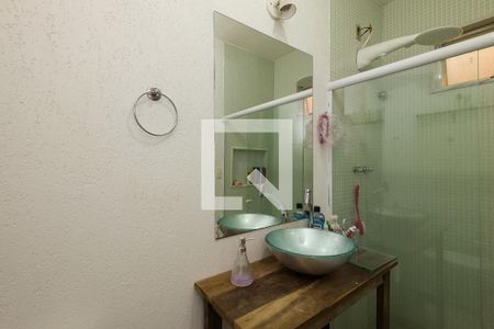 Casa à venda com 130m², 4 quartos e 1 vaga Casa à venda com 130m², 4 quartos e 1 vagaBanheiro da Suíte