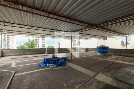 Casa à venda com 130m², 4 quartos e 1 vaga Casa à venda com 130m², 4 quartos e 1 vagaTerraço