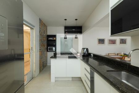 Casa à venda com 130m², 4 quartos e 1 vaga Casa à venda com 130m², 4 quartos e 1 vagaCozinha