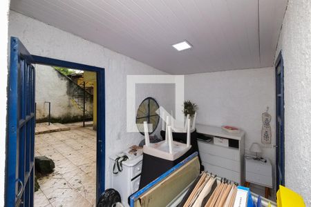 Casa à venda com 130m², 4 quartos e 1 vaga Casa à venda com 130m², 4 quartos e 1 vagaQuarto de Serviço