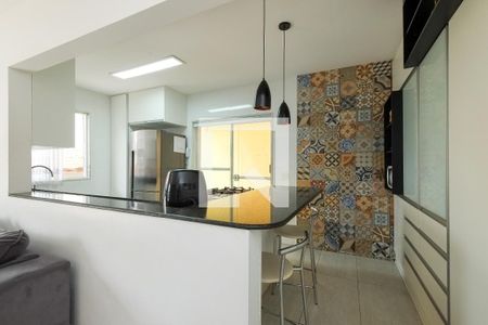 Casa à venda com 130m², 4 quartos e 1 vaga Casa à venda com 130m², 4 quartos e 1 vagaCozinha