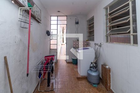 Casa à venda com 192m², 5 quartos e 2 vagas Casa à venda com 192m², 5 quartos e 2 vagasCasa 1 -Área de Serviço
