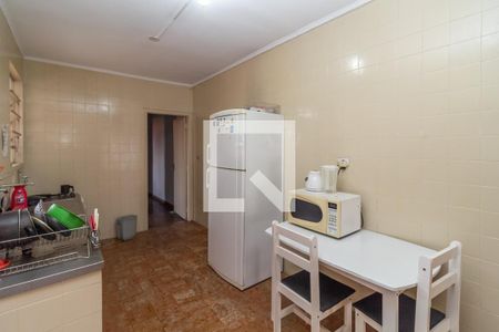 Casa à venda com 192m², 5 quartos e 2 vagas Casa à venda com 192m², 5 quartos e 2 vagasCasa 1 - Cozinha