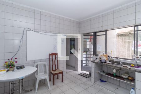 Casa à venda com 192m², 5 quartos e 2 vagas Casa à venda com 192m², 5 quartos e 2 vagasCasa 2 -Cozinha