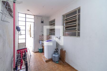 Casa à venda com 192m², 5 quartos e 2 vagas Casa à venda com 192m², 5 quartos e 2 vagasCasa 1 -Área de Serviço