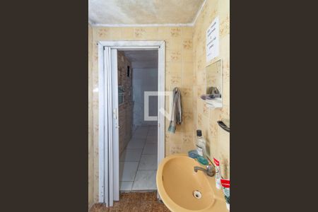 Casa à venda com 192m², 5 quartos e 2 vagas Casa à venda com 192m², 5 quartos e 2 vagasCasa 2 -Banheiro 2