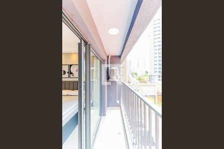 Studio à venda com 25m², 1 quarto e sem vaga Studio à venda com 25m², 1 quarto e sem vagaVaranda