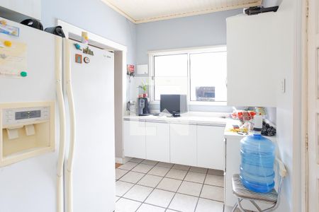 Casa à venda com 150m², 2 quartos e 6 vagas Casa à venda com 150m², 2 quartos e 6 vagasCozinha