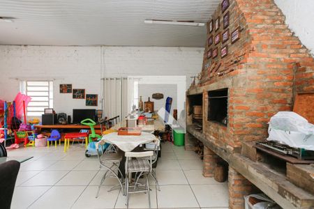 Casa à venda com 150m², 2 quartos e 6 vagas Casa à venda com 150m², 2 quartos e 6 vagasChurrasqueira