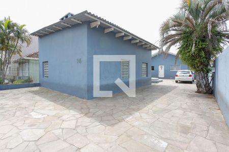 Casa à venda com 150m², 2 quartos e 6 vagas Casa à venda com 150m², 2 quartos e 6 vagasFachada da casa