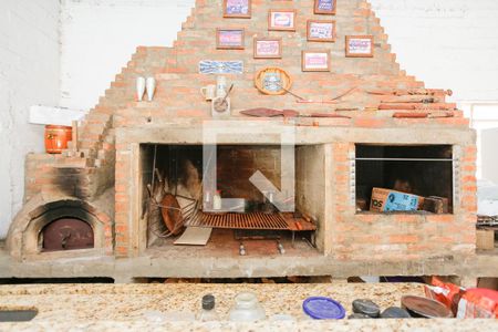 Casa à venda com 150m², 2 quartos e 6 vagas Casa à venda com 150m², 2 quartos e 6 vagasChurrasqueira