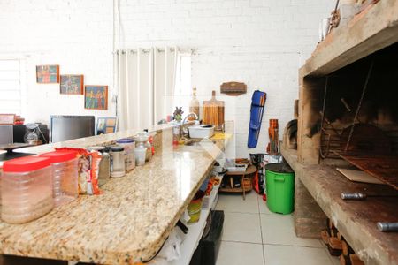 Casa à venda com 150m², 2 quartos e 6 vagas Casa à venda com 150m², 2 quartos e 6 vagasChurrasqueira