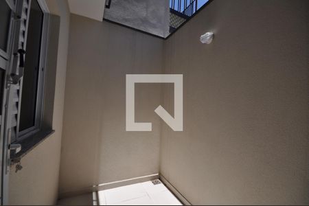 Apartamento à venda com 34m², 1 quarto e sem vagaQuintal