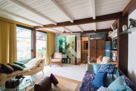 Apartamento à venda com 232m², 3 quartos e 2 vagas Apartamento à venda com 232m², 3 quartos e 2 vagasSala da Cobertura