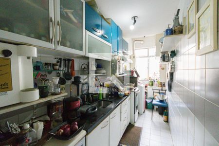 Apartamento à venda com 232m², 3 quartos e 2 vagas Apartamento à venda com 232m², 3 quartos e 2 vagasCozinha