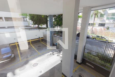 Apartamento à venda com 232m², 3 quartos e 2 vagas Apartamento à venda com 232m², 3 quartos e 2 vagasPortaria