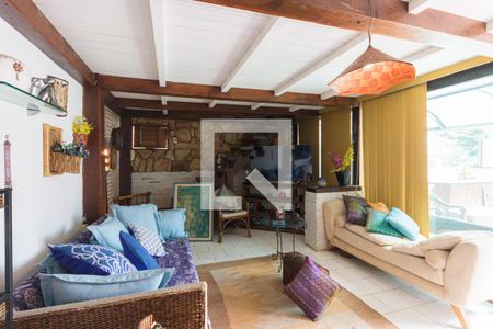 Apartamento à venda com 232m², 3 quartos e 2 vagas Apartamento à venda com 232m², 3 quartos e 2 vagasSala da Cobertura