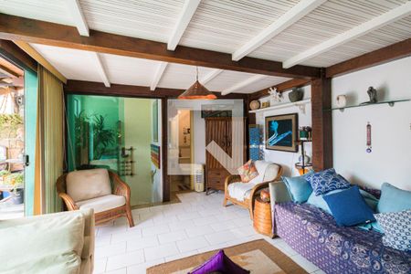 Apartamento à venda com 232m², 3 quartos e 2 vagas Apartamento à venda com 232m², 3 quartos e 2 vagasSala da Cobertura