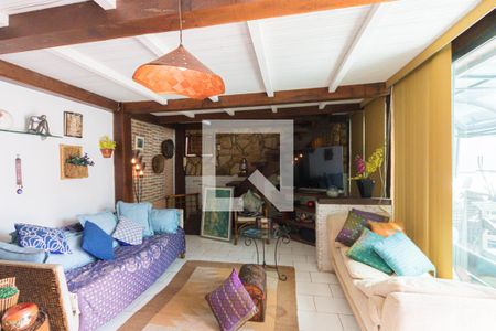 Apartamento à venda com 232m², 3 quartos e 2 vagas Apartamento à venda com 232m², 3 quartos e 2 vagasSala da Cobertura