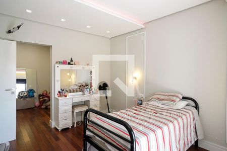Casa à venda com 607m², 7 quartos e 8 vagasSuíte 4