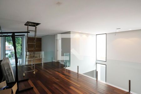 Casa à venda com 607m², 7 quartos e 8 vagasAcesso para as suítes