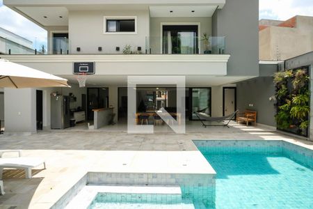 Casa à venda com 607m², 7 quartos e 8 vagasPiscina