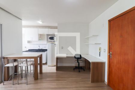 Sala de apartamento para alugar com 1 quarto, 27m² em Centro, Curitiba