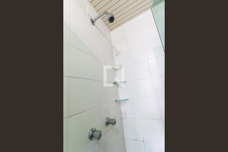 Banheiro da Suíte de apartamento para alugar com 1 quarto, 27m² em Centro, Curitiba