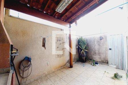 Casa de condomínio à venda com 120m², 2 quartos e 2 vagas Casa de condomínio à venda com 120m², 2 quartos e 2 vagasÁrea comum - Churrasqueira