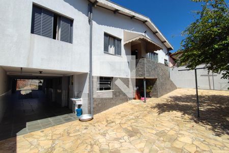 Casa à venda com 177m², 5 quartos e 7 vagasQuintal