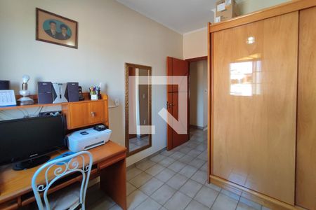 Casa à venda com 177m², 5 quartos e 7 vagasQuarto 3