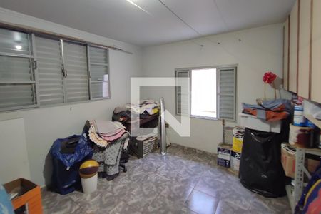 Casa à venda com 177m², 5 quartos e 7 vagasQuarto de Serviço