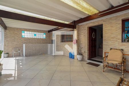 Casa à venda com 126m², 3 quartos e 3 vagas Casa à venda com 126m², 3 quartos e 3 vagasSacada