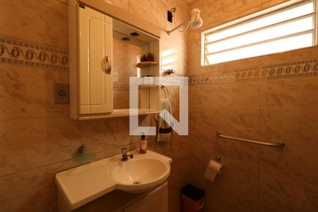 Casa à venda com 162m², 3 quartos e 2 vagasBanheiro 2