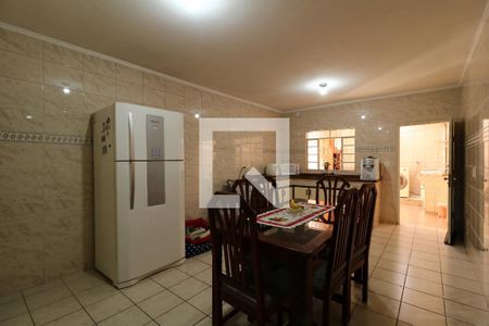 Casa à venda com 162m², 3 quartos e 2 vagasCozinha