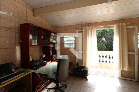 Casa à venda com 162m², 3 quartos e 2 vagasEscritório