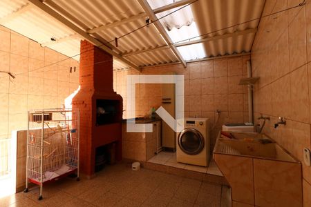 Casa à venda com 162m², 3 quartos e 2 vagasÁrea de Serviço