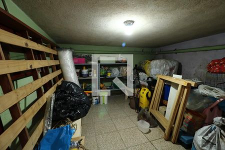 Casa à venda com 162m², 3 quartos e 2 vagasPorão