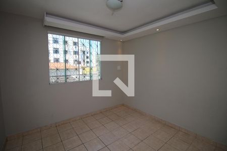 Quarto 2 de apartamento para alugar com 2 quartos, 39m² em Ramos, Rio de Janeiro