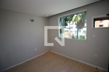 Quarto 1 de apartamento para alugar com 2 quartos, 39m² em Ramos, Rio de Janeiro