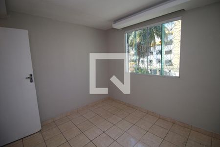 Quarto 2 de apartamento para alugar com 2 quartos, 39m² em Ramos, Rio de Janeiro