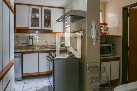 Apartamento à venda com 115m², 3 quartos e 1 vaga Apartamento à venda com 115m², 3 quartos e 1 vagaCozinha