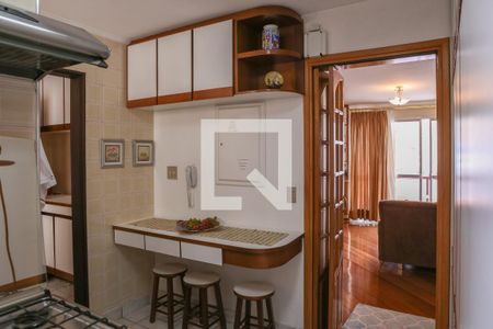 Apartamento à venda com 115m², 3 quartos e 1 vaga Apartamento à venda com 115m², 3 quartos e 1 vagaCozinha