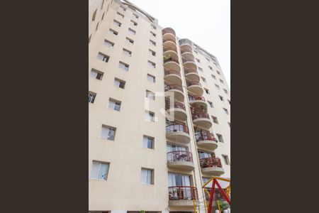 Apartamento à venda com 115m², 3 quartos e 1 vaga Apartamento à venda com 115m², 3 quartos e 1 vagaFachada