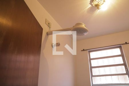 Casa à venda com 165m², 3 quartos e 3 vagasBanheiro 1