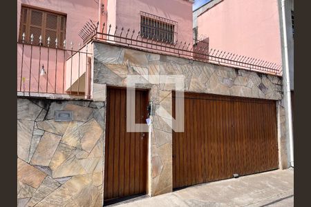 Casa à venda com 165m², 3 quartos e 3 vagasFachada