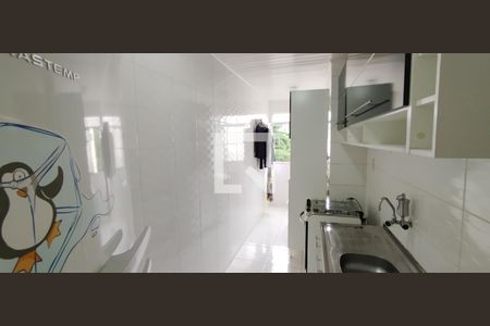 Cozinha de apartamento para alugar com 2 quartos, 56m² em Trobogy, Salvador