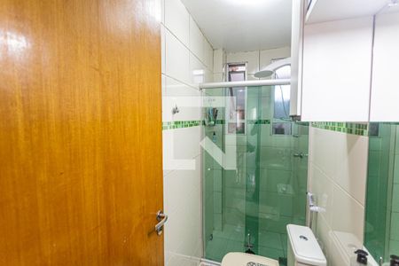 Apartamento à venda com 80m², 2 quartos e 1 vaga Apartamento à venda com 80m², 2 quartos e 1 vagaBanheiro Social