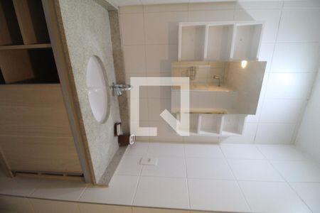 Apartamento à venda com 75m², 2 quartos e 1 vagaBanheiro da Suíte