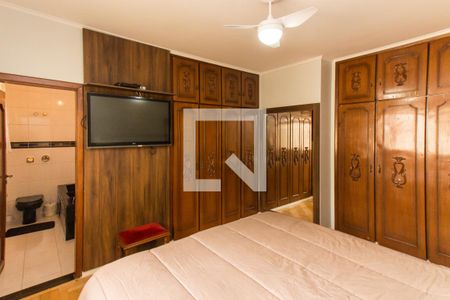 Casa à venda com 438m², 3 quartos e 5 vagasSuíte  